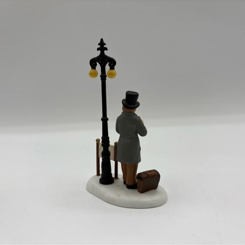 Dept 56 2005 HVC Dicken Village Dickens Submitting His First Manuscript 56.58428
